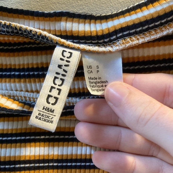 Striped Ribbed Crop Top - Picture 6 of 6